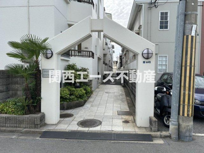 【エントランス】 | グロリアスレジダンス