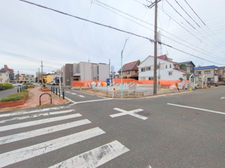 【前面道路含む現地写真】