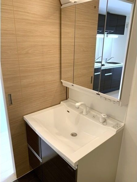 BERG大須の洗面所