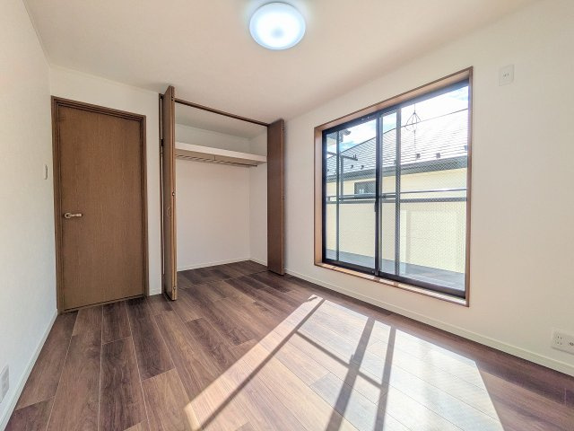 八王子市　北野町　中古戸建ての収納|～収納力の高いクローゼット完備～