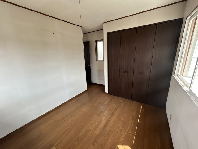 【洋室】 | 千葉県柏市宿連寺 中古戸建 | コンパクトで使いやすい洋室です