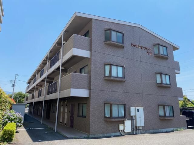 ロイヤルコンフォート大宮の外観