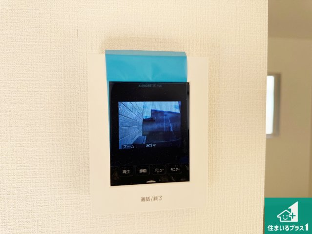 西脇市和布町　第２期　新築一戸建ての防犯設備|カラーモニターインターホン！声だけでなく来訪者の姿や顔がモニターで確認できるので、小さなお子様がいらっしゃるご家庭でも安心できます！