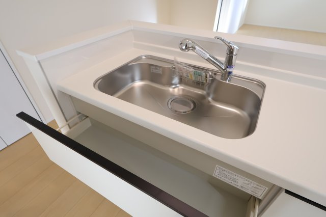 《仲介手数料無料》北区奈良町79-7新築一戸建てハートフルタウンのキッチン|撮影日 2025年12月6日 10:10 晴れ