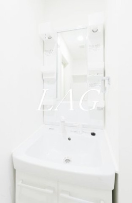 【独立洗面台】 | アイルプレミアム千駄木 | 独立洗面台です。