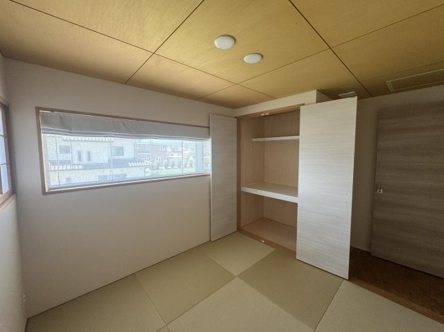 上田市五加　売中古住宅の和室|2F：和室4.5帖
