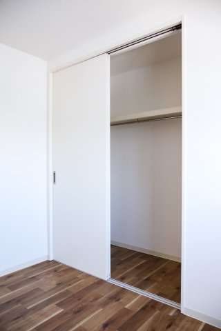 【収納】 | シュロス陣原 | 収納が多いのが嬉しいポイントです♪写真は類似です。