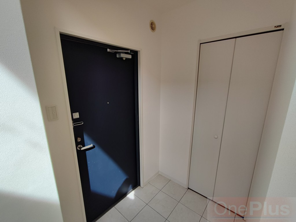 甲南オーキッドの玄関