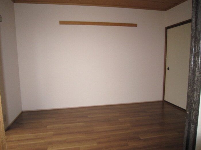 熊本市南区幸田２丁目のアパートの洋室