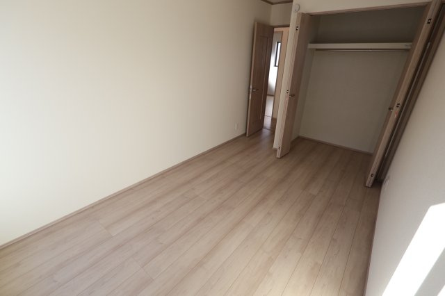 【洋室】 | 《仲介手数料無料》南区関１丁目8-14(C号棟)新築一戸建てハートフルタウン | 撮影日 2025年11月15日 14:10 晴れ