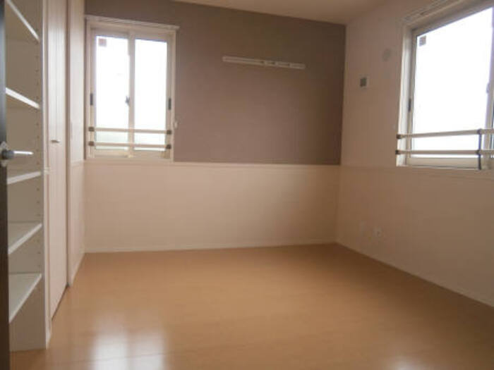 町田市三輪町のアパートの寝室