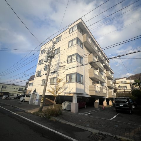 プラザユーホームの外観