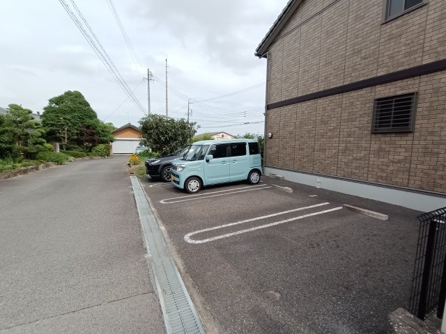 サンパティークの駐車場