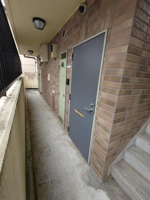 三島ガーデンヒルズアネックスの玄関