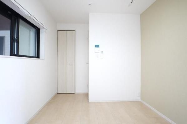 MELDIA東向島の居間・リビング