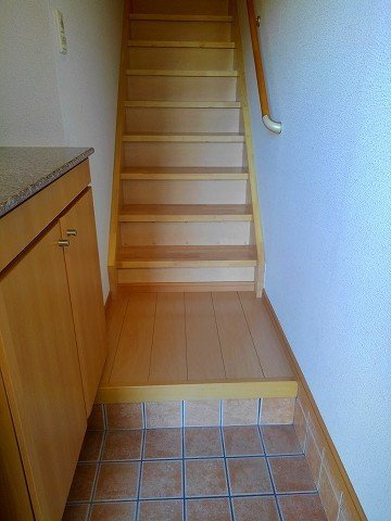 エコ　グランツの玄関