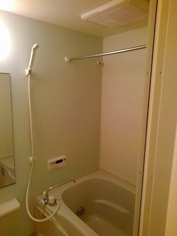 エコ　グランツの浴室