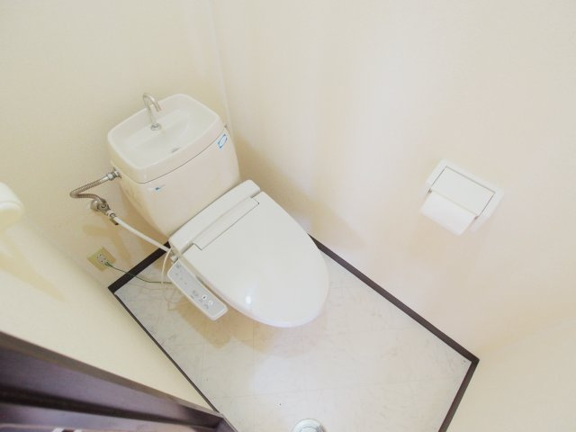 ミニオンハイツ　Cのトイレ