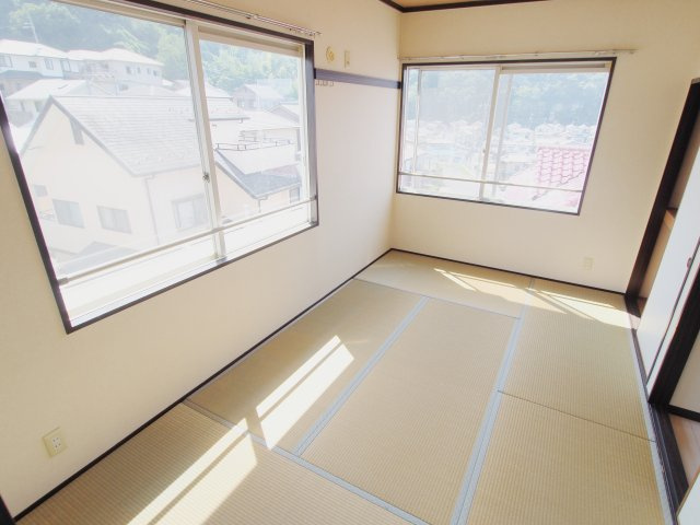 ミニオンハイツ　Cの和室