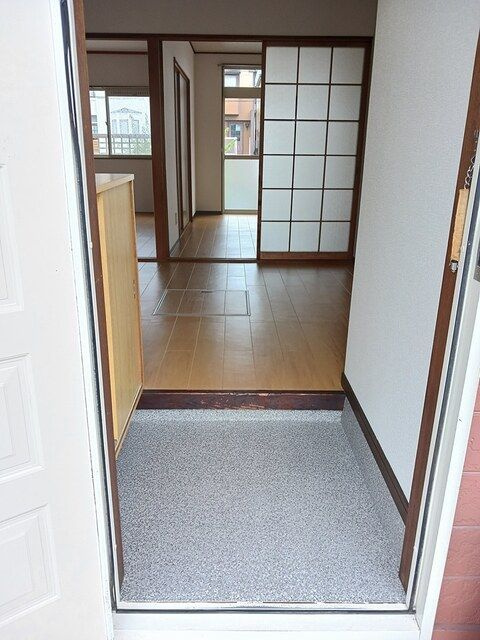 コーポ番水の玄関