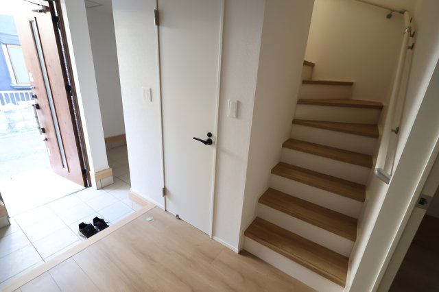  | 《仲介手数料無料》浦和区瀬ヶ崎１丁目33-18(全1戸)新築一戸建てグラファーレ