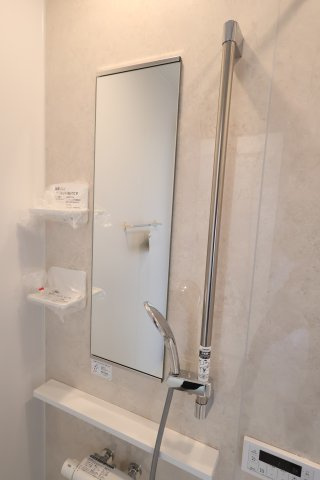 《仲介手数料無料》浦和区瀬ヶ崎１丁目33-18(全1戸)新築一戸建てグラファーレの浴室|撮影日 2025年11月17日 14:30 晴れ