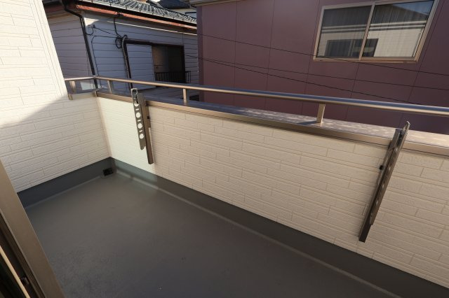 《仲介手数料無料》浦和区瀬ヶ崎１丁目33-18(全1戸)新築一戸建てグラファーレのバルコニー|撮影日 2025年11月17日 14:30 晴れ