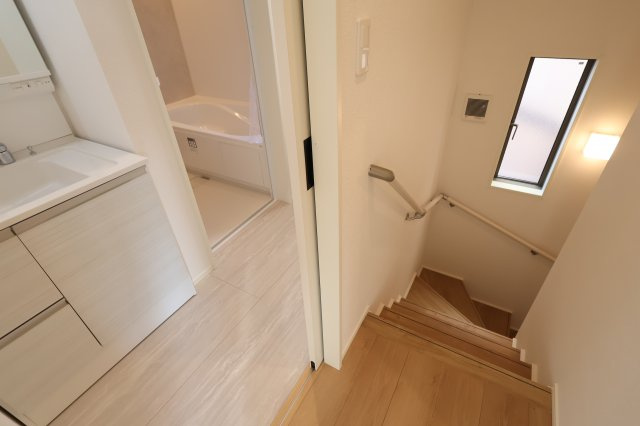 《仲介手数料無料》浦和区瀬ヶ崎１丁目33-18(全1戸)新築一戸建てグラファーレの内装|撮影日 2025年11月17日 14:30 晴れ