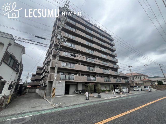 リベール姫路城北の外観