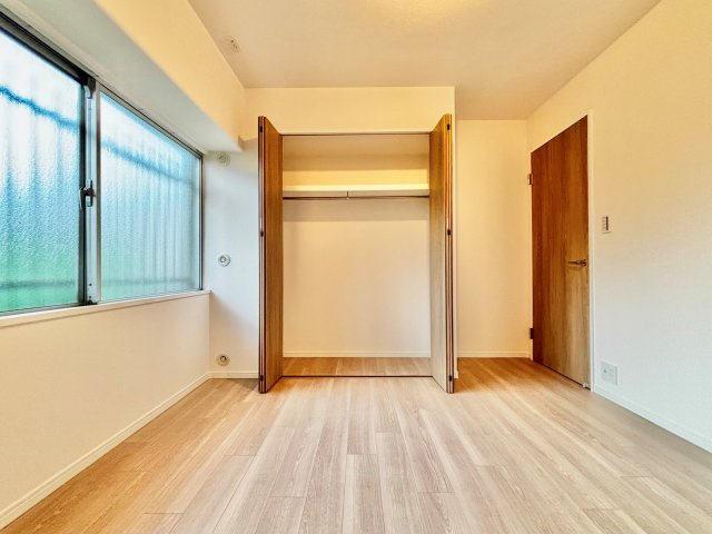 ユアサハイム新高の洋室