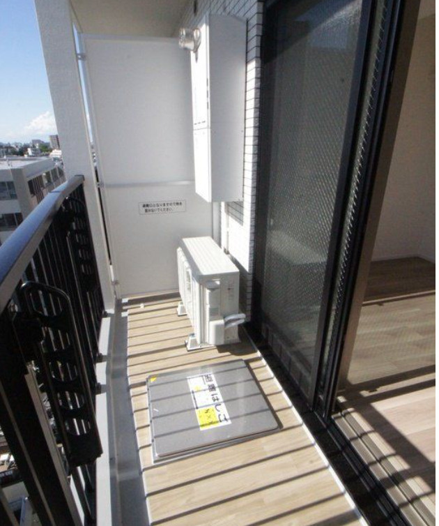 ALTERNA中野のバルコニー