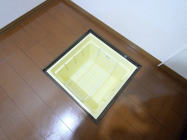 エスポワール　Ｂ棟（南紀寺町）の設備|床下収納があります