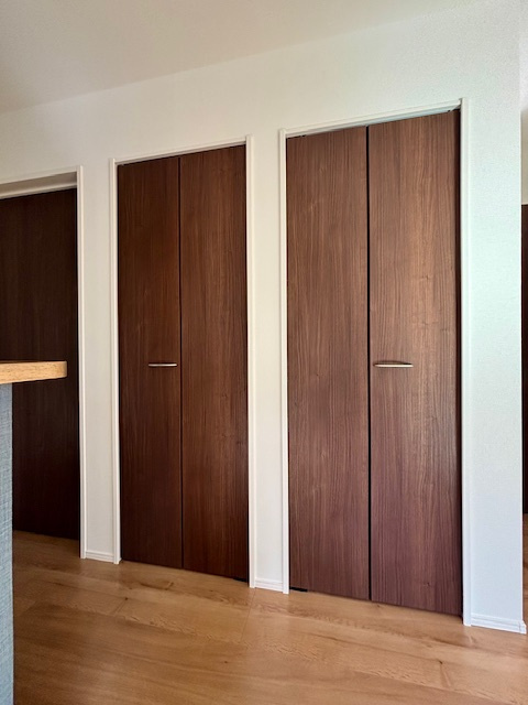 大刀洗町大字山隈  3期  2号棟の収納|キッチン横の収納はなにかと便利ですね♪