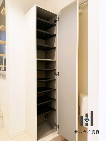 Le Ciel 六番町の玄関