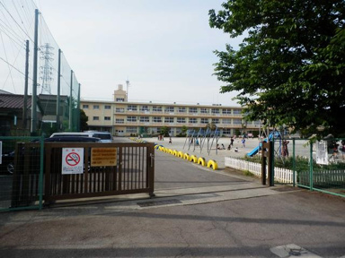 小田原市立桜井小学校まで813m