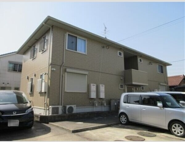 アムール・ミツヤの外観