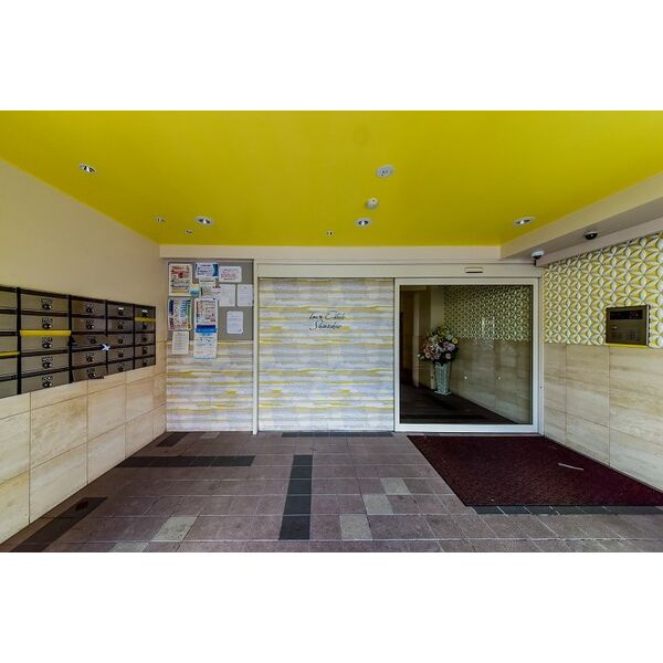 タウンエステート新栄の駐車場