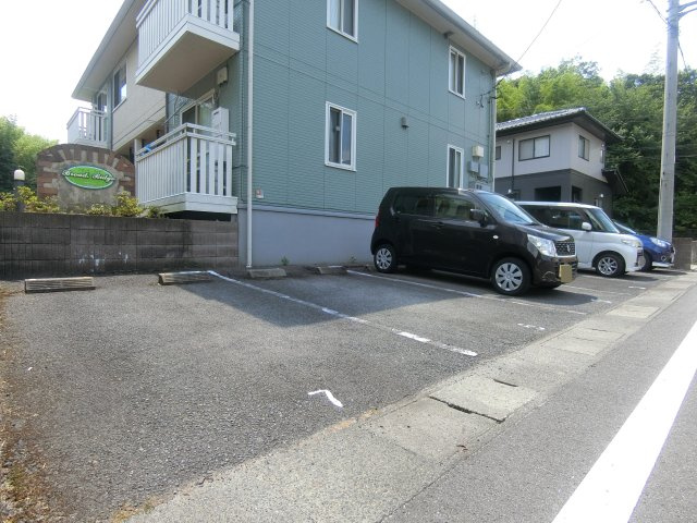 ブロードリッジAの駐車場