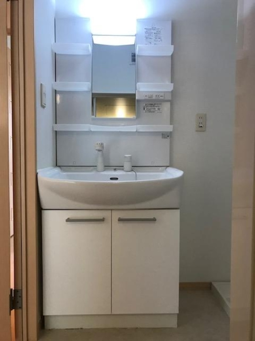 ブロードリッジAの洗面所