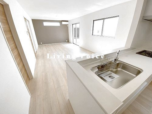 【仲介手数料０円】伊勢原市高森台3丁目第1期　新築一戸建て　全2棟の居間・リビング|伊勢原市高森台3丁目第1期　新築一戸建て　全2棟