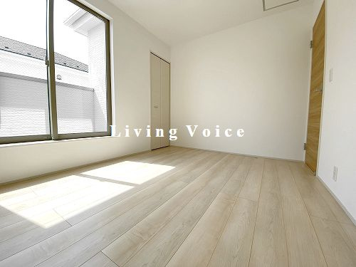 【洋室】 | 【仲介手数料０円】伊勢原市高森台3丁目第1期　新築一戸建て　全2棟 | 伊勢原市高森台3丁目第1期　新築一戸建て　全2棟