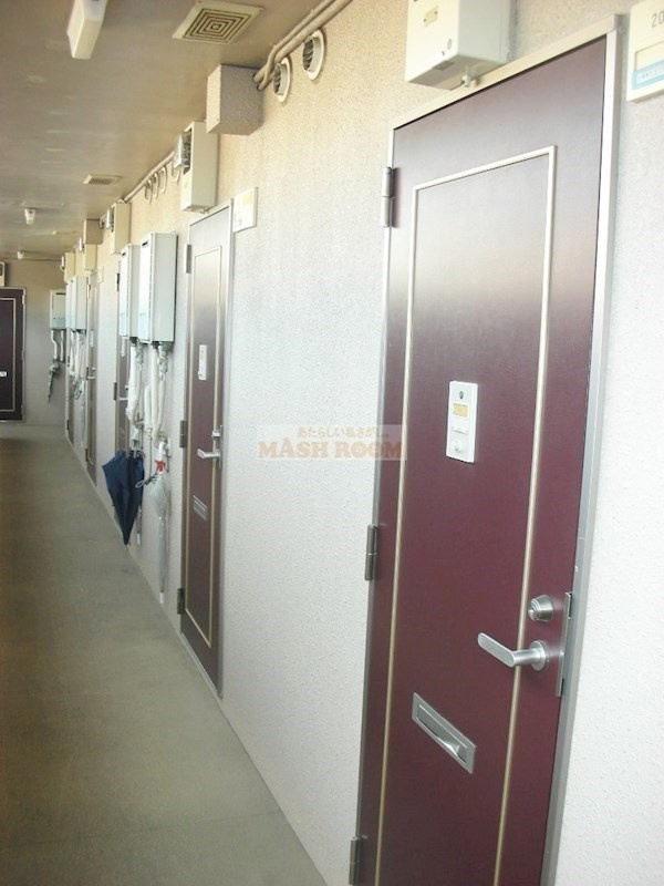 パークハイツⅡの玄関