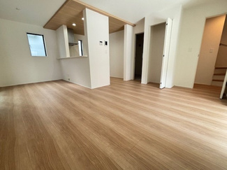 【居間・リビング】 | 佐伯区五日市中央3（楽々園駅徒歩10分！）全5区画　NO3 | 16帖リビング☆