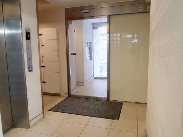 ラ・レジダンス・ド・千駄木のエントランス