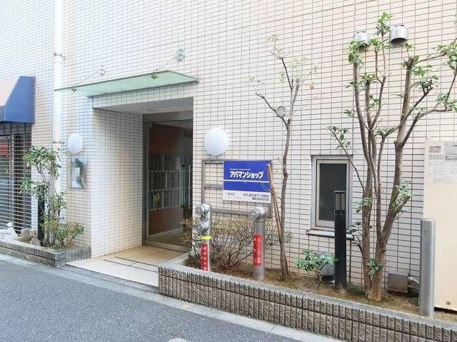 ラ・レジダンス・ド・千駄木のエントランス