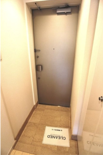 コンフォリア用賀　礼金0　ペット相談　角部屋　宅配BOXの玄関