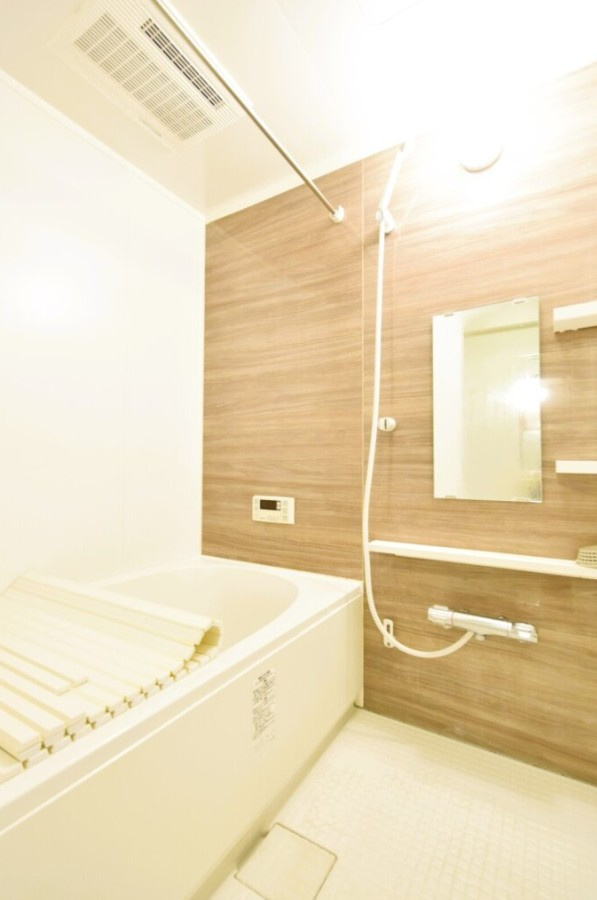 アプリコットガーデン越谷の浴室