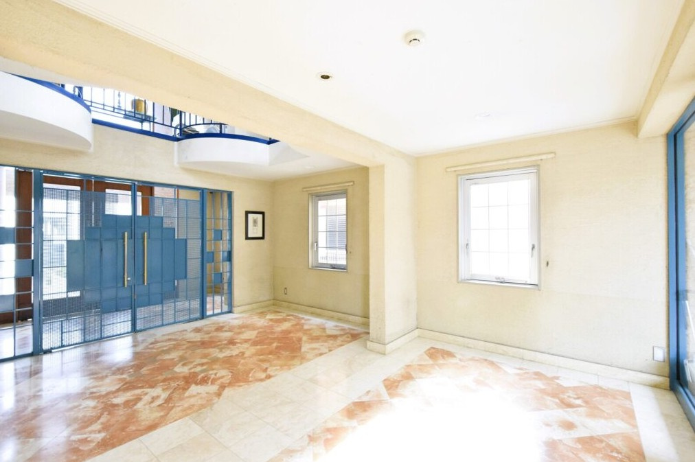 アプリコットガーデン越谷のエントランス