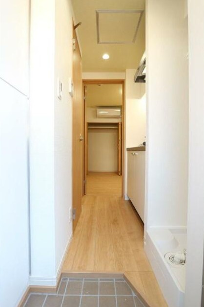 フィルクローバ川口の玄関