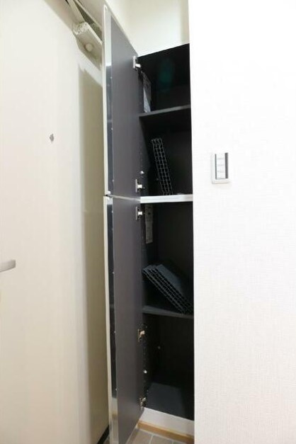 フィルクローバ川口の玄関